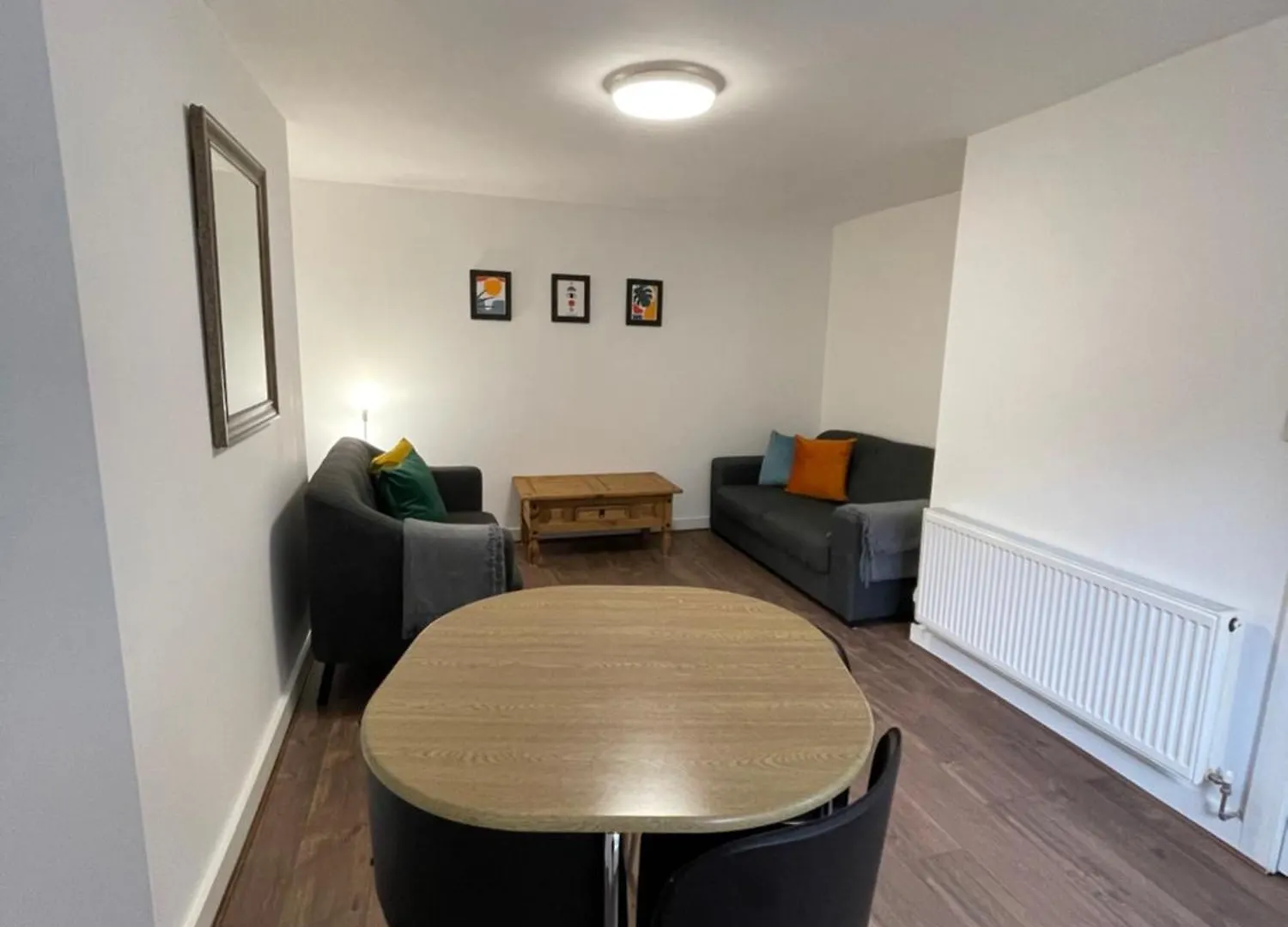 The Crescent, Flat 1 - Stockport, Manchester Apartment