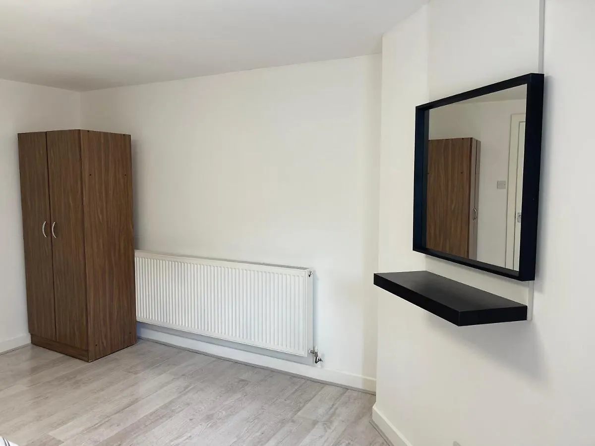 The Crescent, Flat 1 - Stockport, Manchester Apartment 0*,  United Kingdom