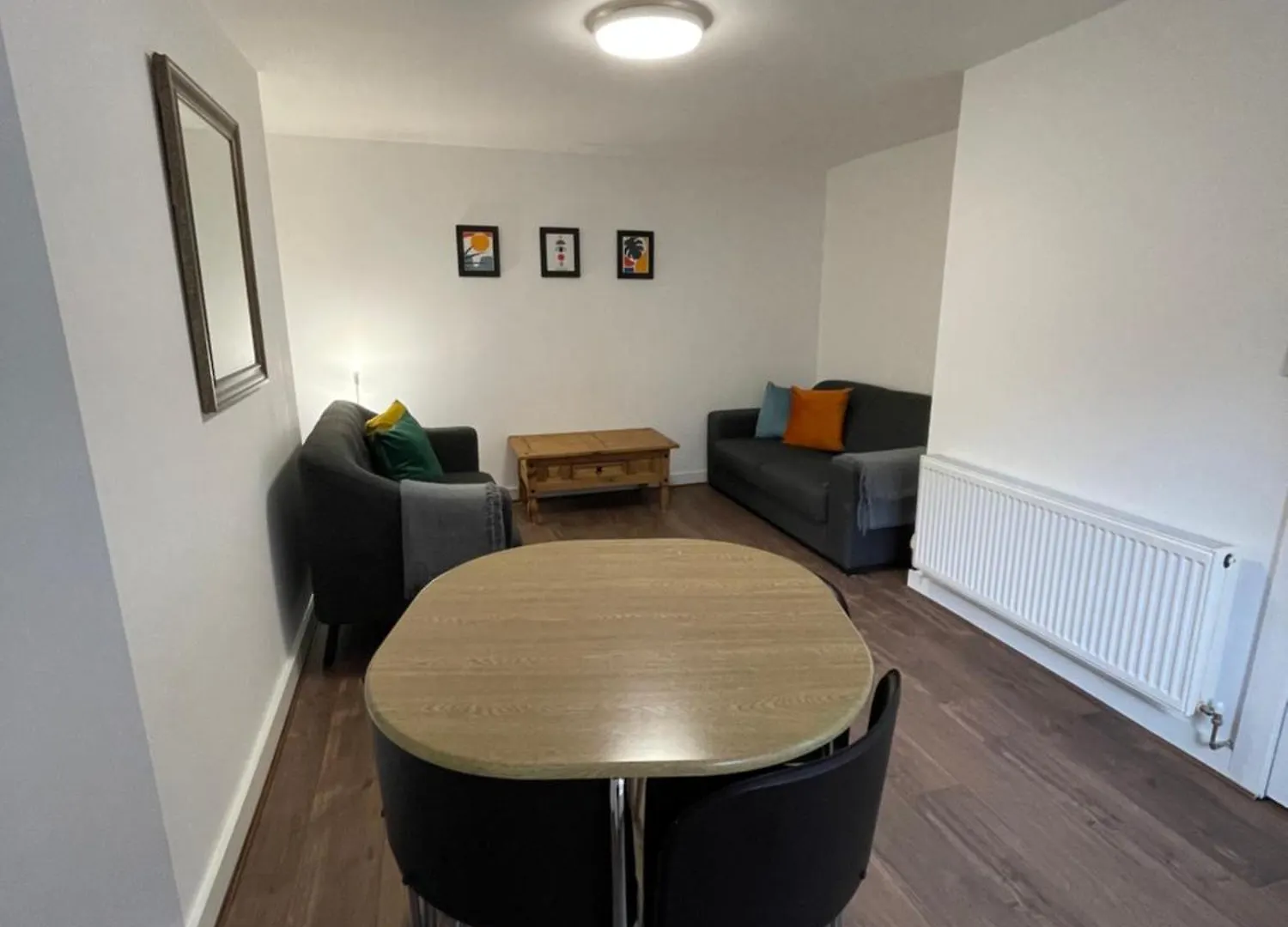 The Crescent, Flat 1 - Stockport, Manchester Apartment